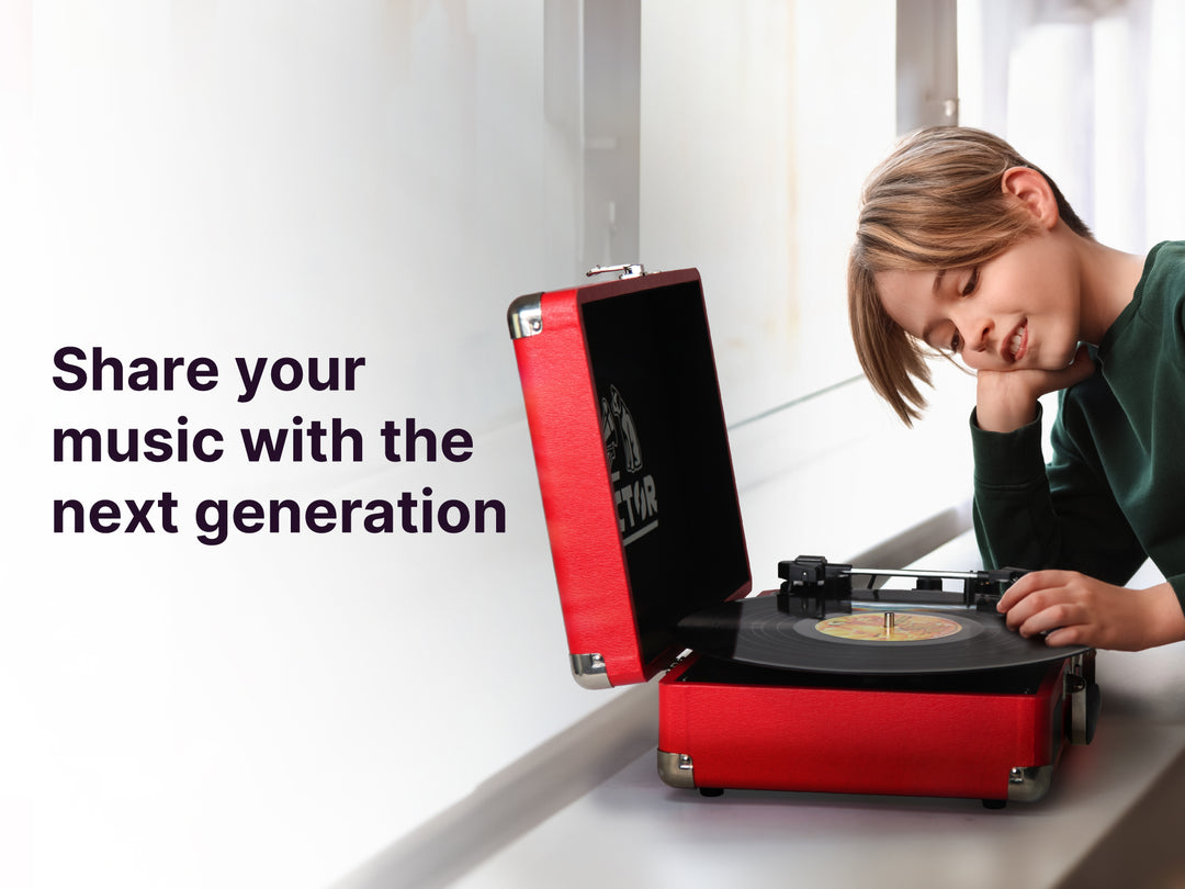 Metro
Dual Bluetooth® Suitcase Turntable