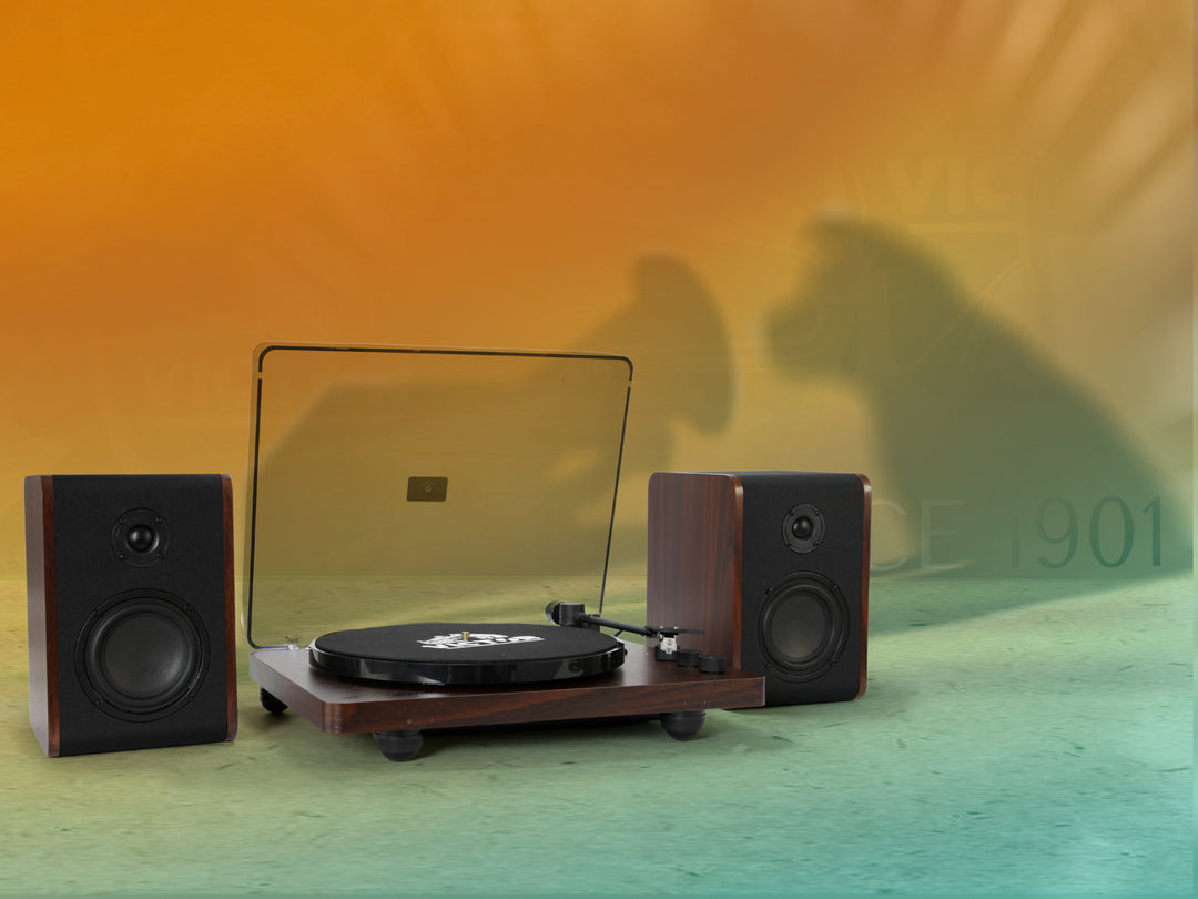 Lincoln 
Record Player with Stereo Speakers