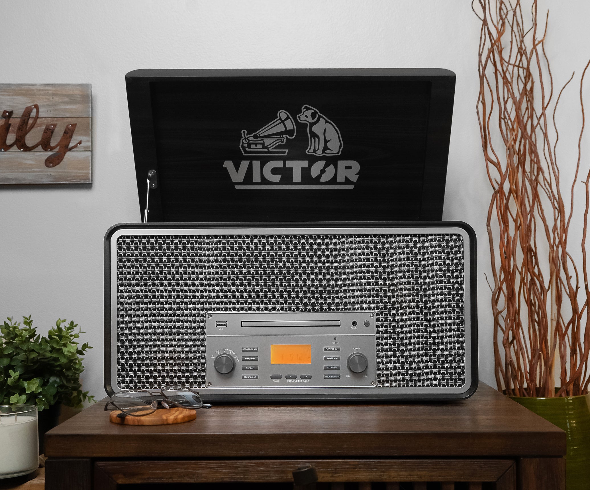 Monument 8-in-1 Wood Music Center – victoraudio